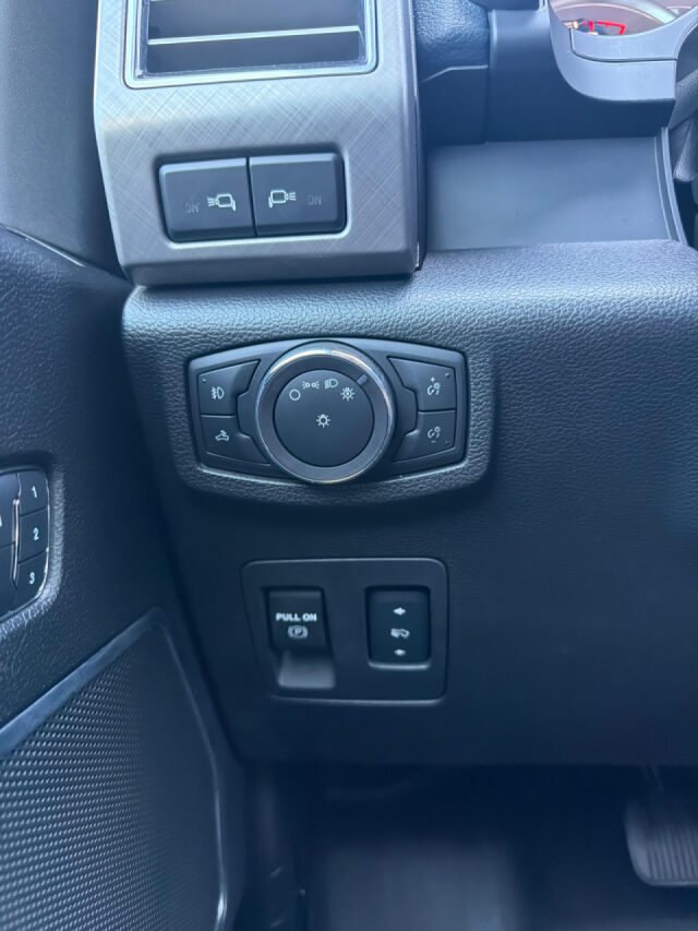 2018 Ford F-150 Limited fx4 SuperCrew Image 22
